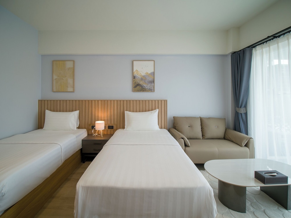 Eastpana Hotel 27/71