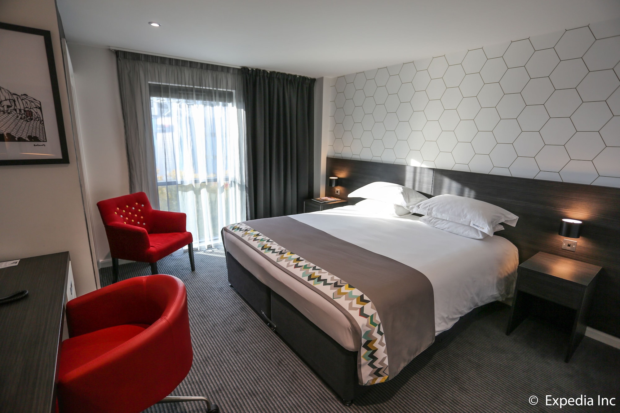 ROOM, KING BED, WITH VIEW