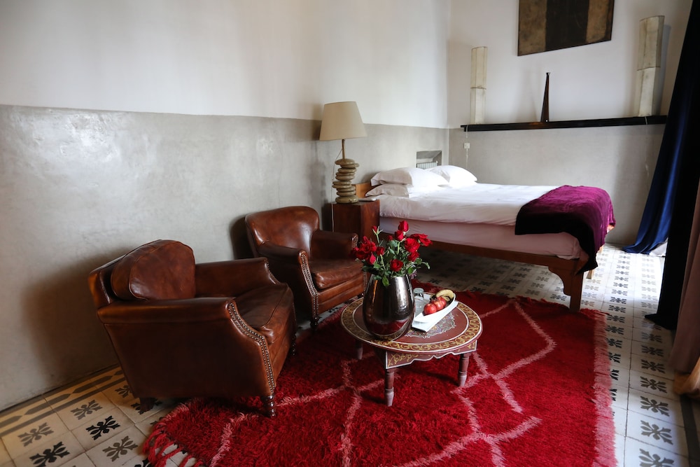 Riad 72 61/76
