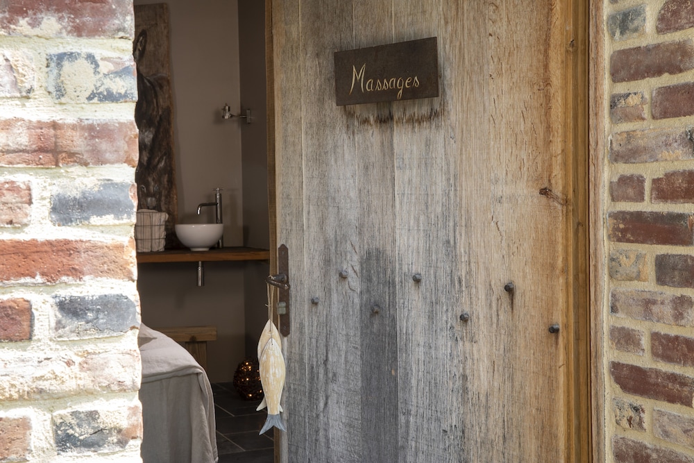 Auberge De La Source 22/69