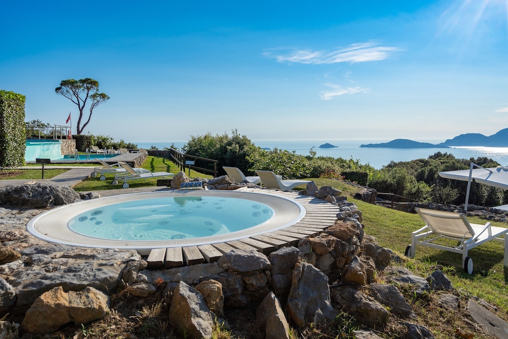 Golfo Dei Poeti Relais Spa 79/83