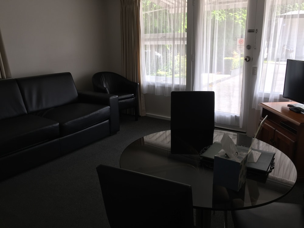 Ashleigh Court Motel 28/50
