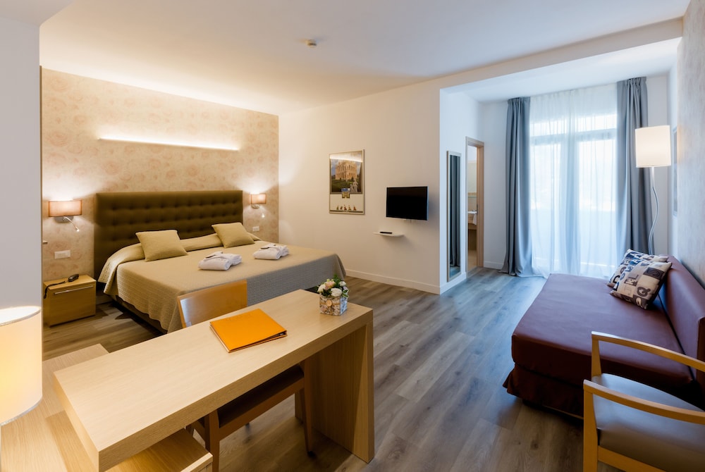Hotel Mioni Royal San 59/72
