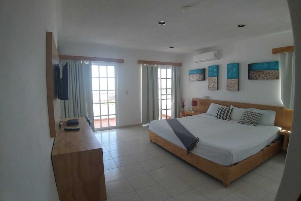 Hotel & Beach Club Ojo de Agua 13/49