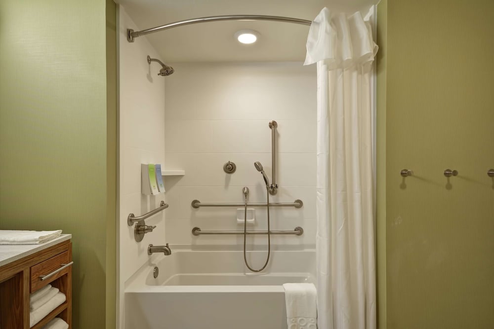 Home2 Suites By Hilton Rapid City 16/59