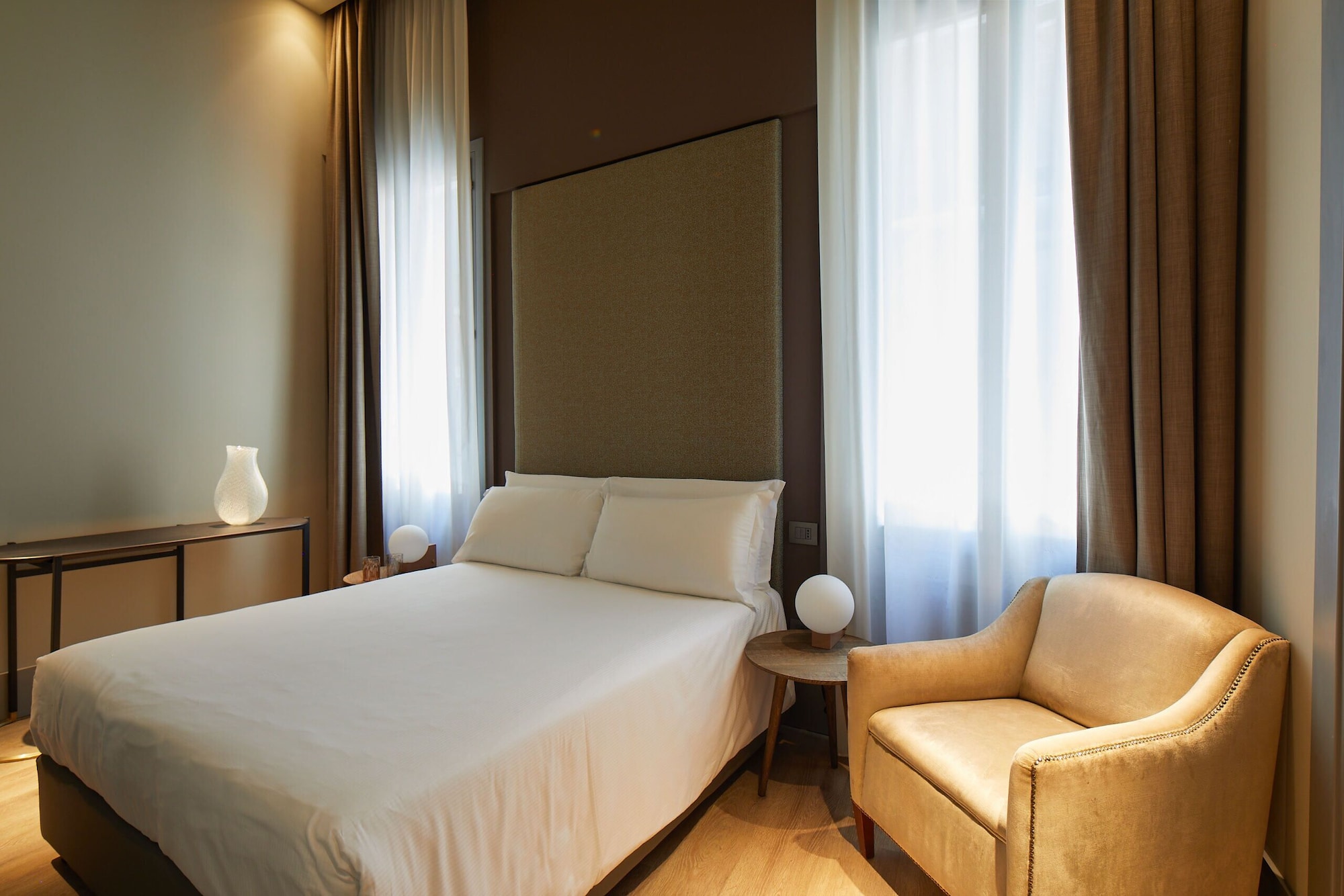 ECONOMY, DOUBLE BED