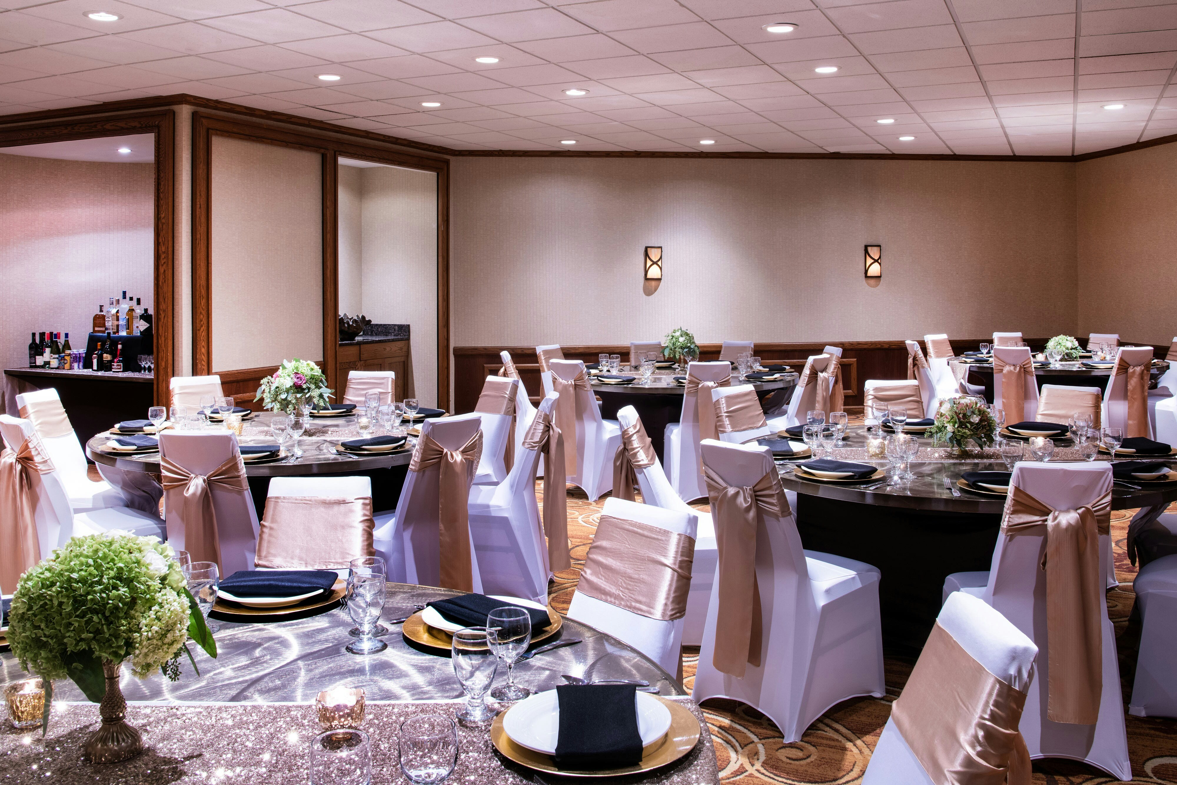 Sheraton Minneapolis West Hotel 53/61