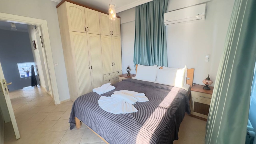 Mountain Valley Apart Hotel & Villas 16/50