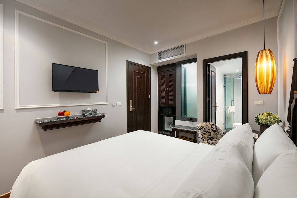 SUPERIOR, DOUBLE BED, NO WINDOW
