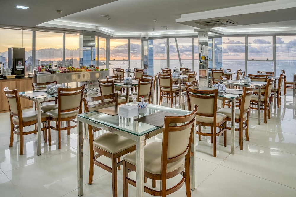 Hotel Brisa Suites 46/64