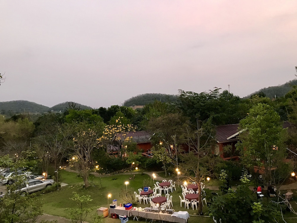 Baan Suan Rojjana 40/49