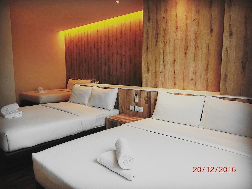 D Elegance Hotel 28/43