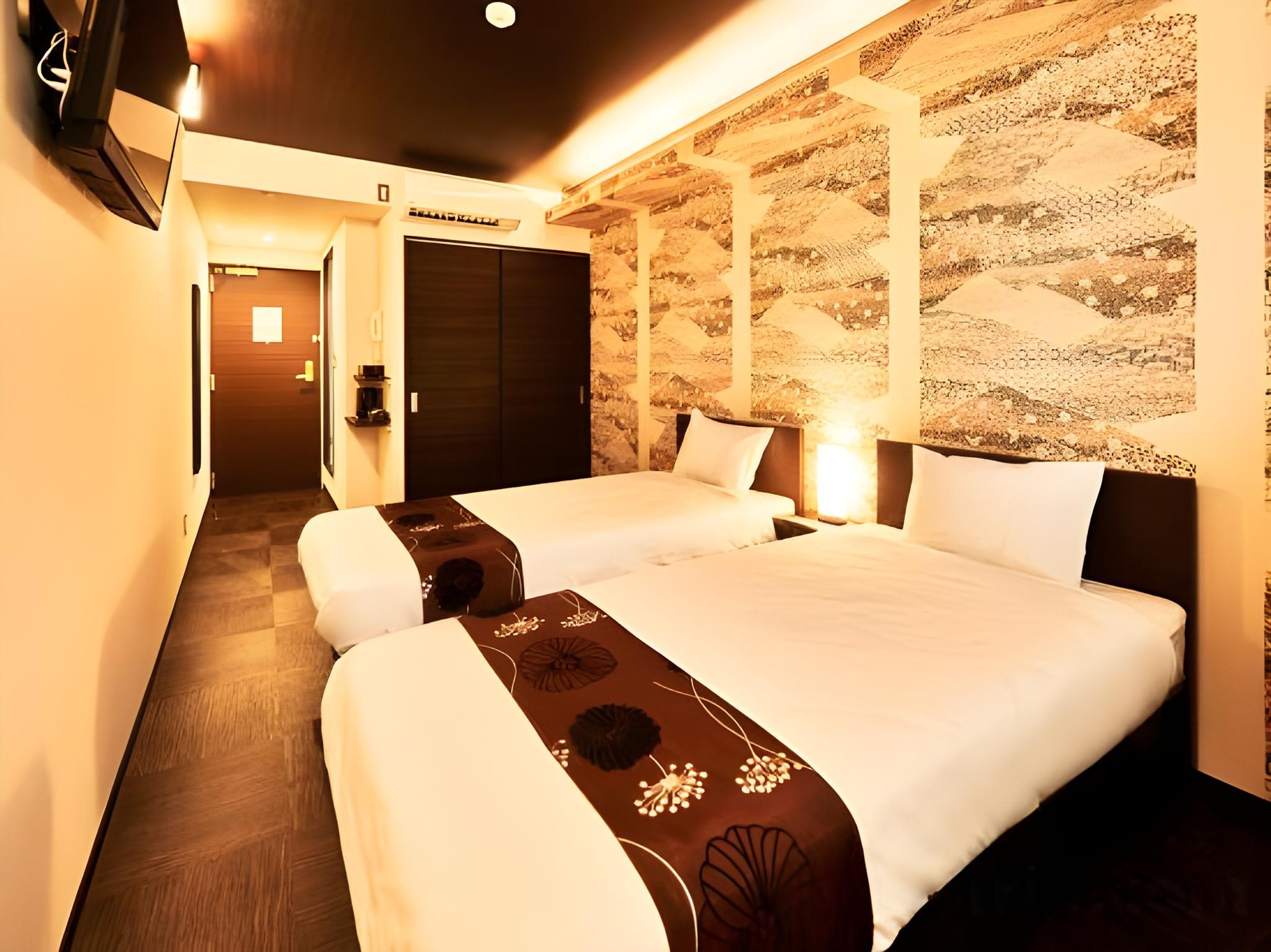 Western, Modern, Type C, Deluxe, Twin Beds, City Side