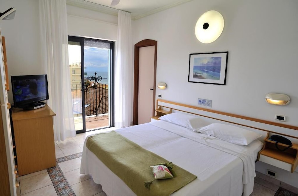 Hotel Venus 8/46