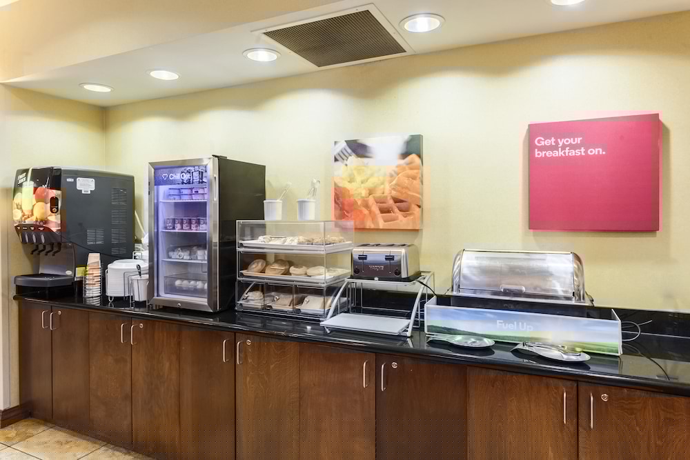Comfort Suites East 34/42