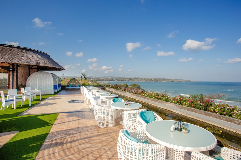 Jimbaran Bay Beach Resort & Spa by Prabhu 70/73