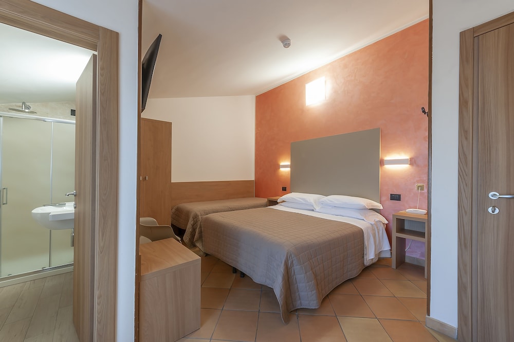 Hotel Sole 15/50