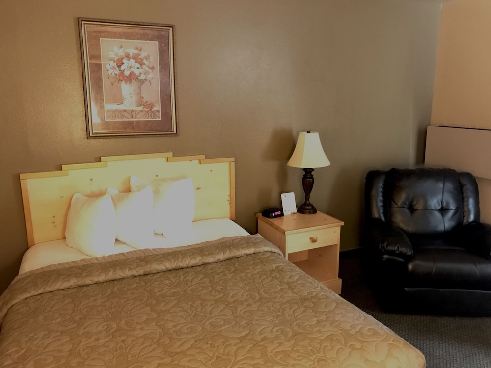Super 8 by Wyndham Moscow / Pullman 16/39