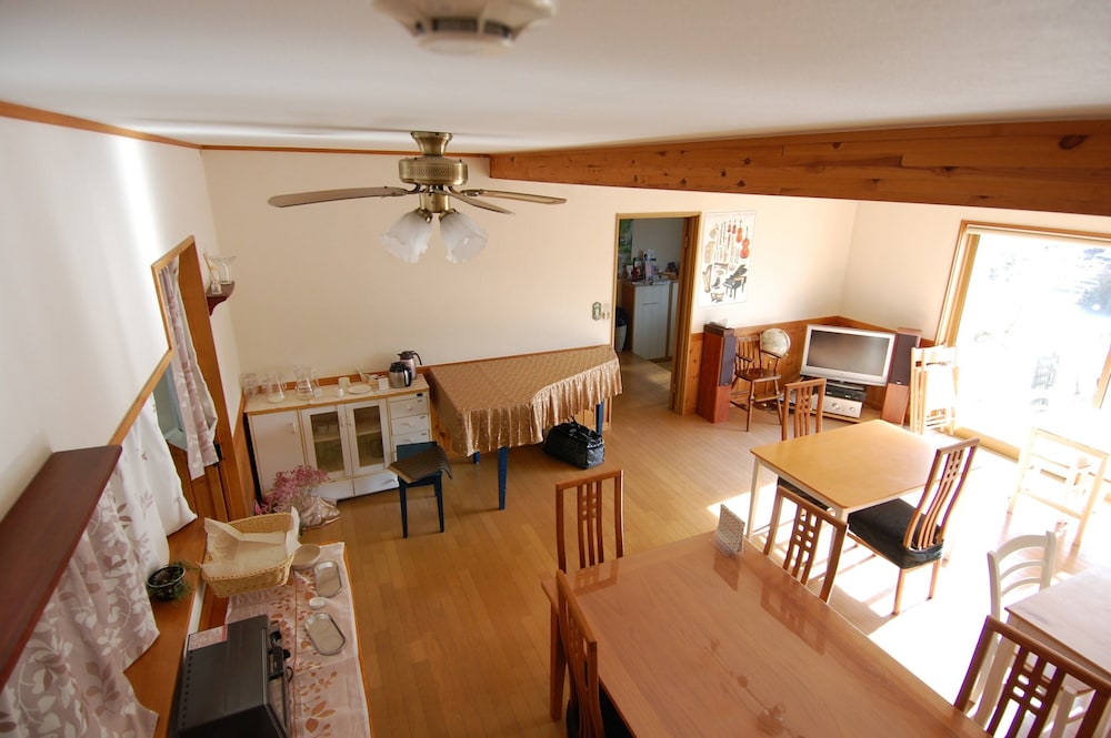 Guesthouse Chaconne Karuizawa 56/75