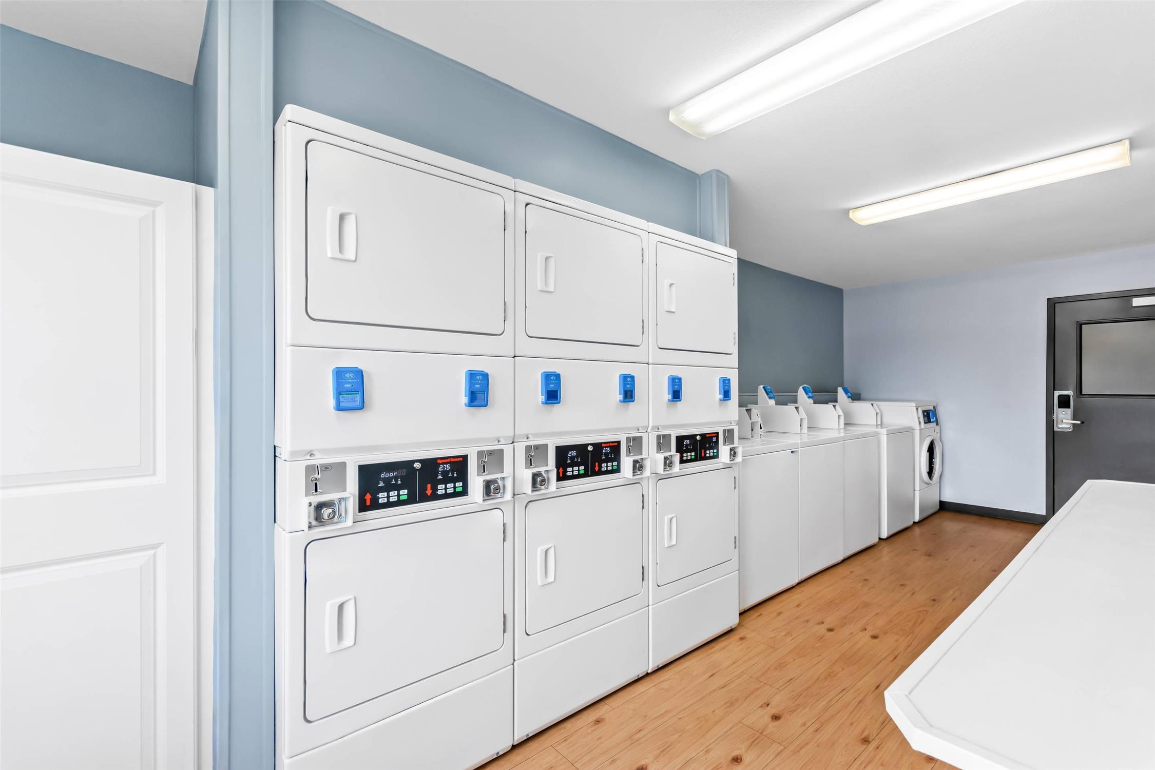 Birch Hill Suites Clarksville 24/35