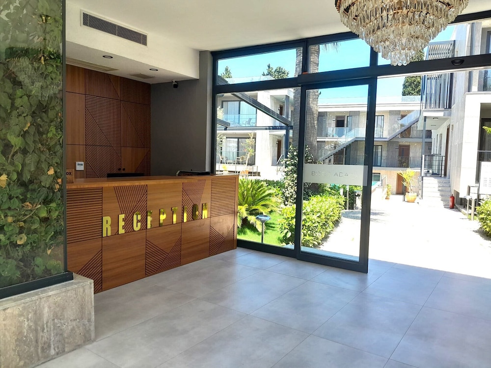Chronos Beach Hotel 9/50
