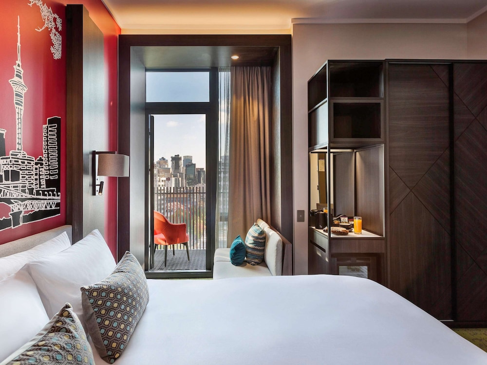 Mercure Auckland Queen Street 22/70