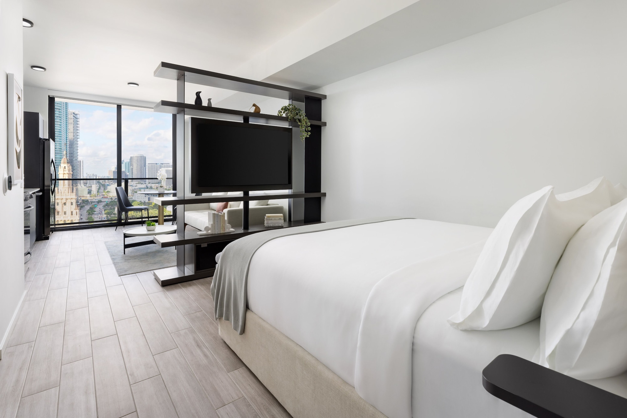 Studio, King Bed, Bay View, Sofa, Accessible