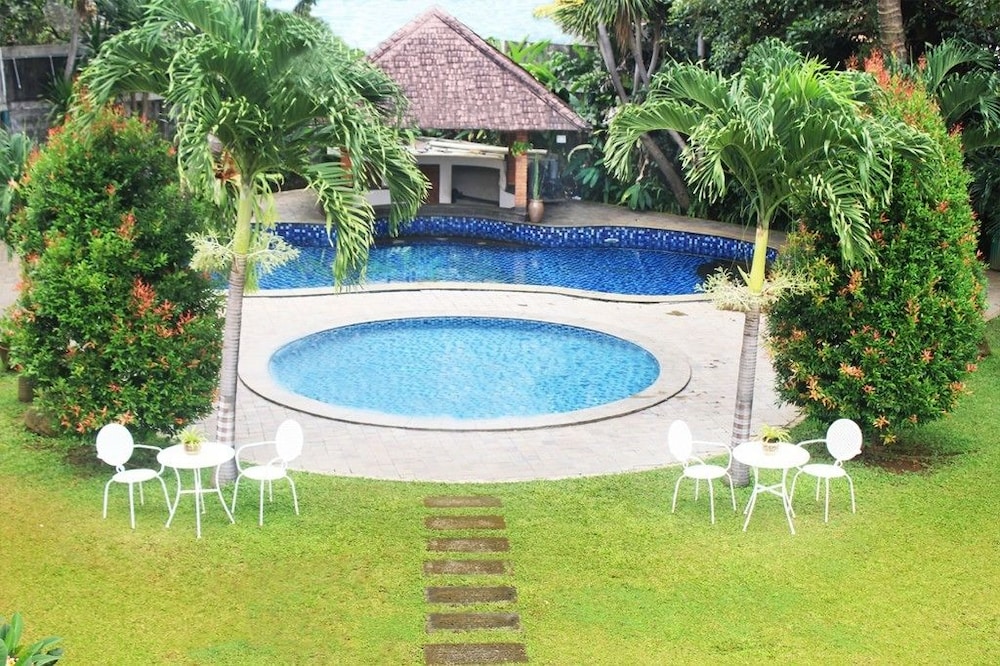 Papyrus Tropical Hotel 4/39