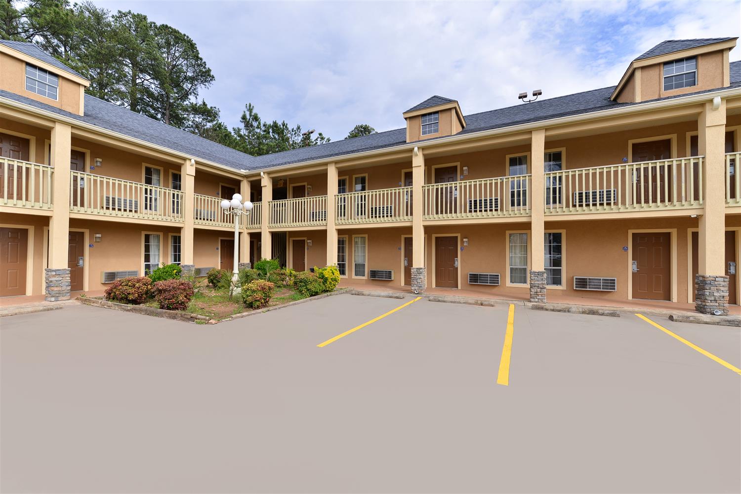 Americas Best Value Inn Anderson Sc 2/23