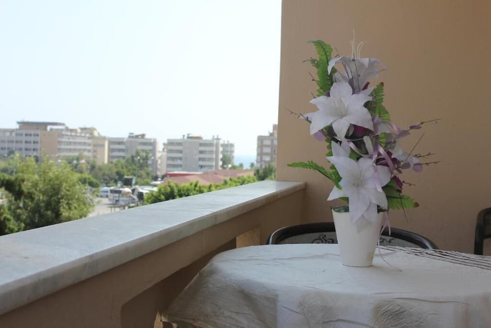 Best Life Apart Hotel 59/63