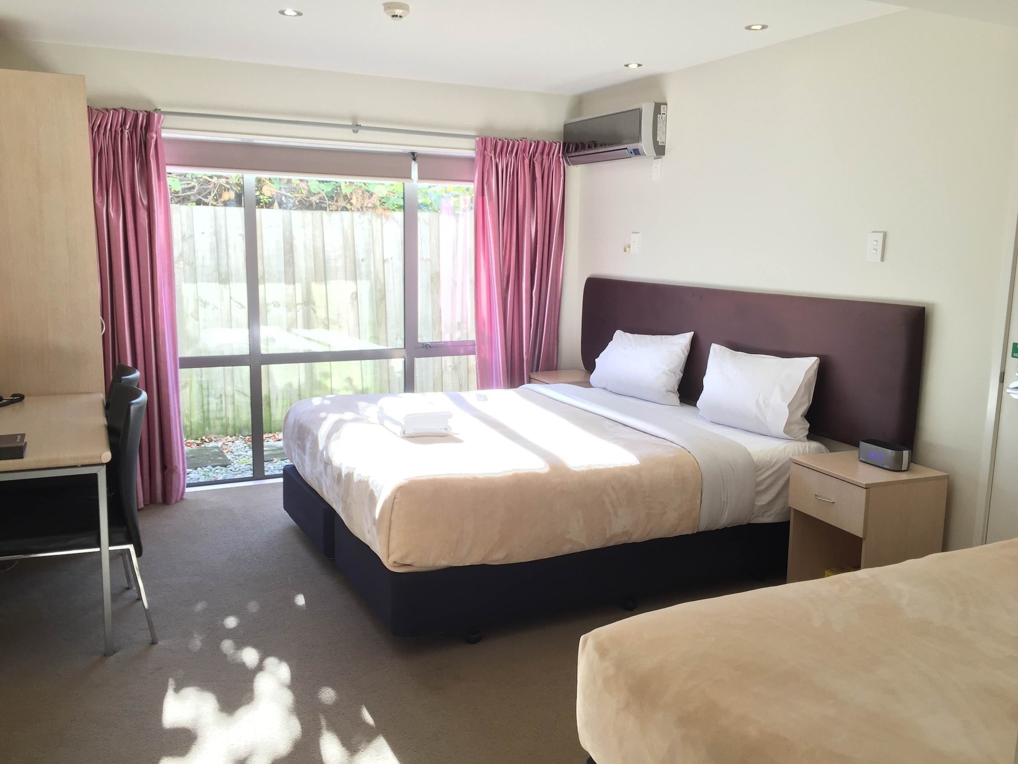 SPA, EXECUTIVE, STUDIO