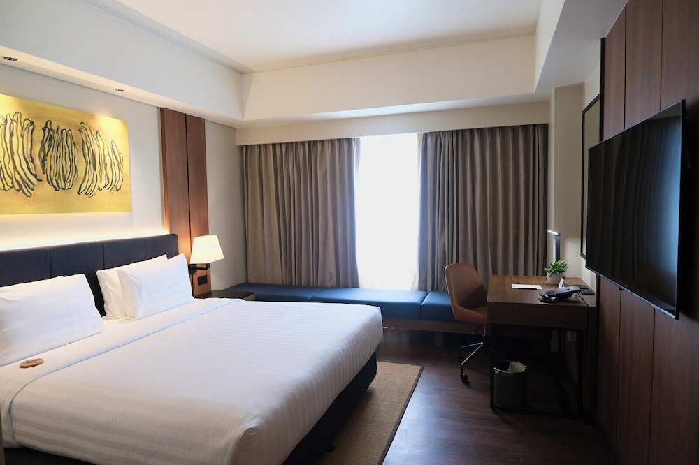 غرفة قياسية بسرير كينج، Seda Abreeza Davao 2/4