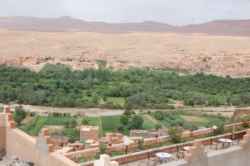 La Kasbah De Dades 40/48
