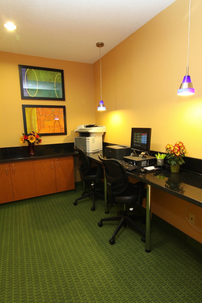 Fairfield Inn Suites By Marriott Minneapolis Burnsville 20/21