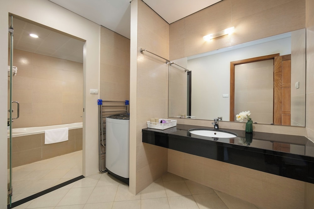 HB Serviced Apartment - 121B Quan Hoa 29/30