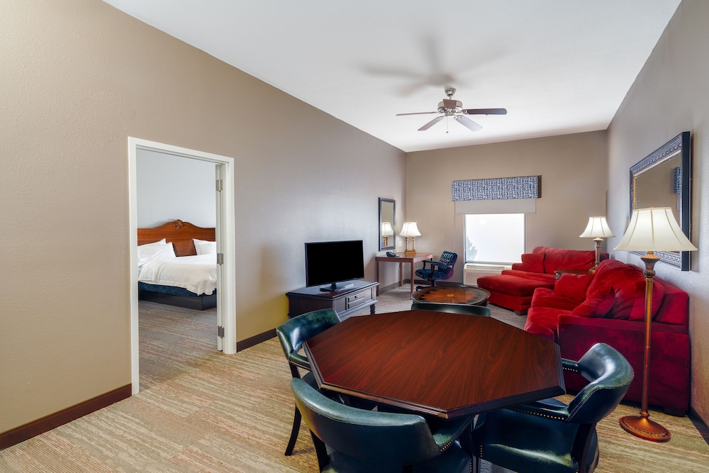 Hampton Inn London-North 28/29