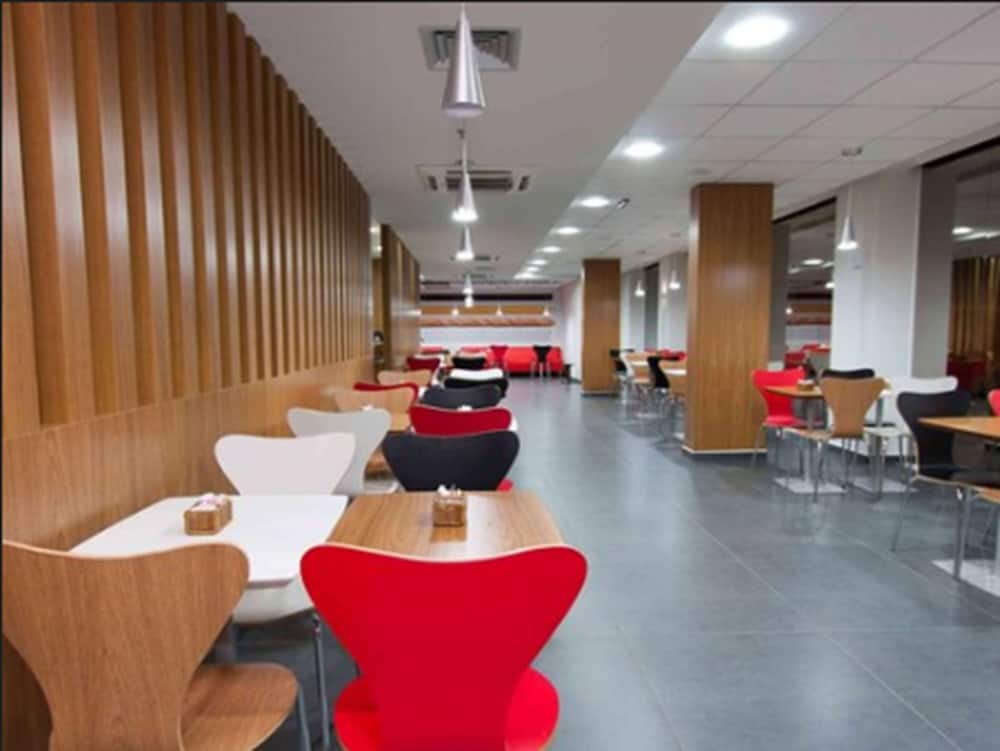 Ibis Cascavel 44/52