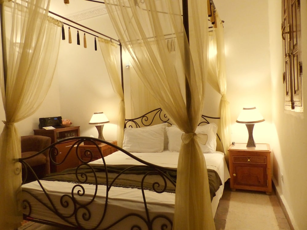 Riad Jonan 23/65