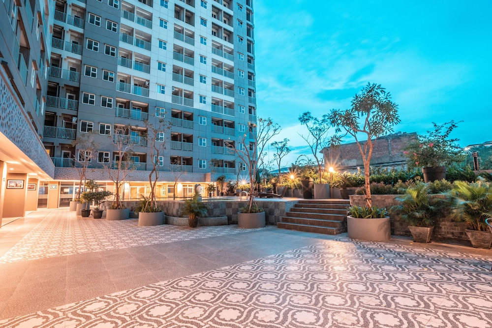 Oyo 728 Flagship Baileys Apartment 39/42