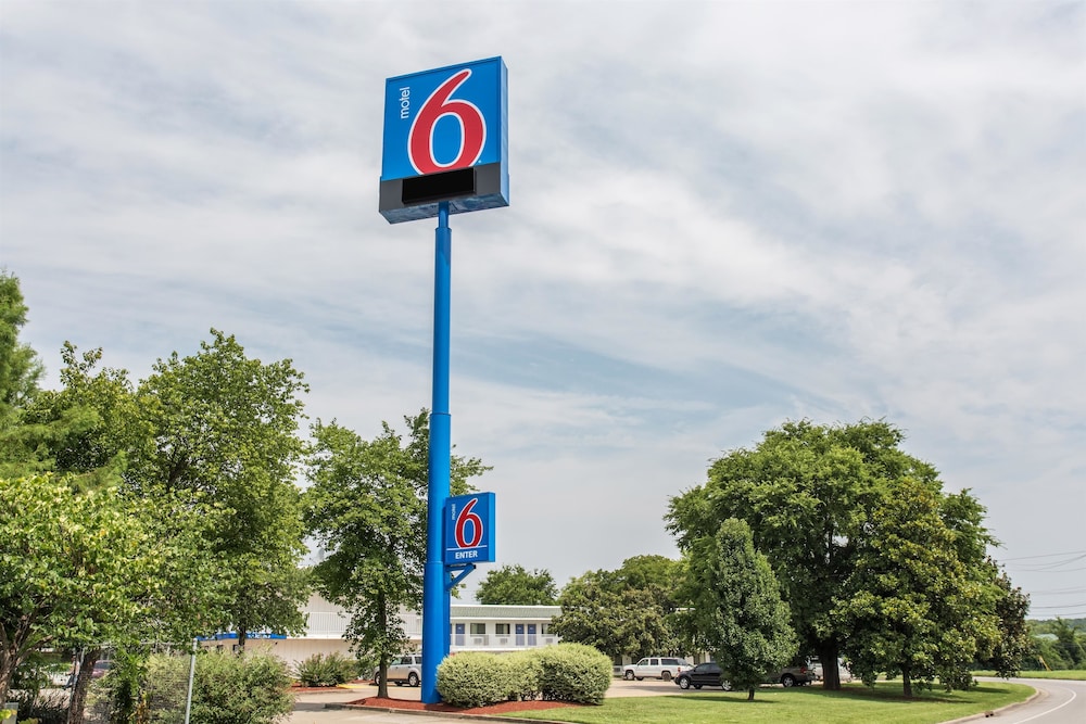 Motel6 Goodlettsville, TN - Nashville 32/39