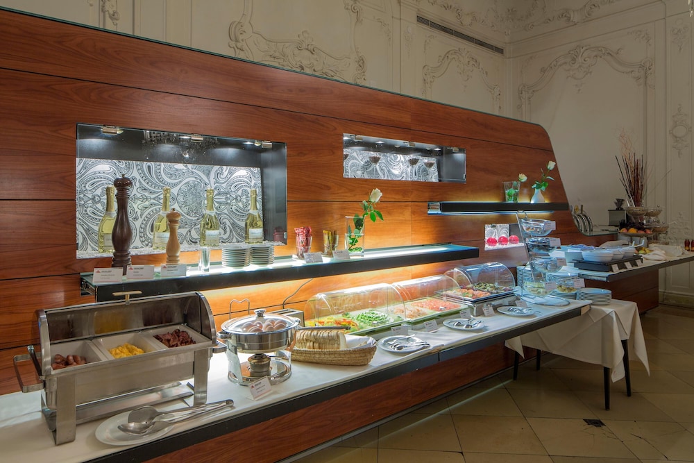 Austria Trend Hotel Schloss Wilhelminenberg photo5