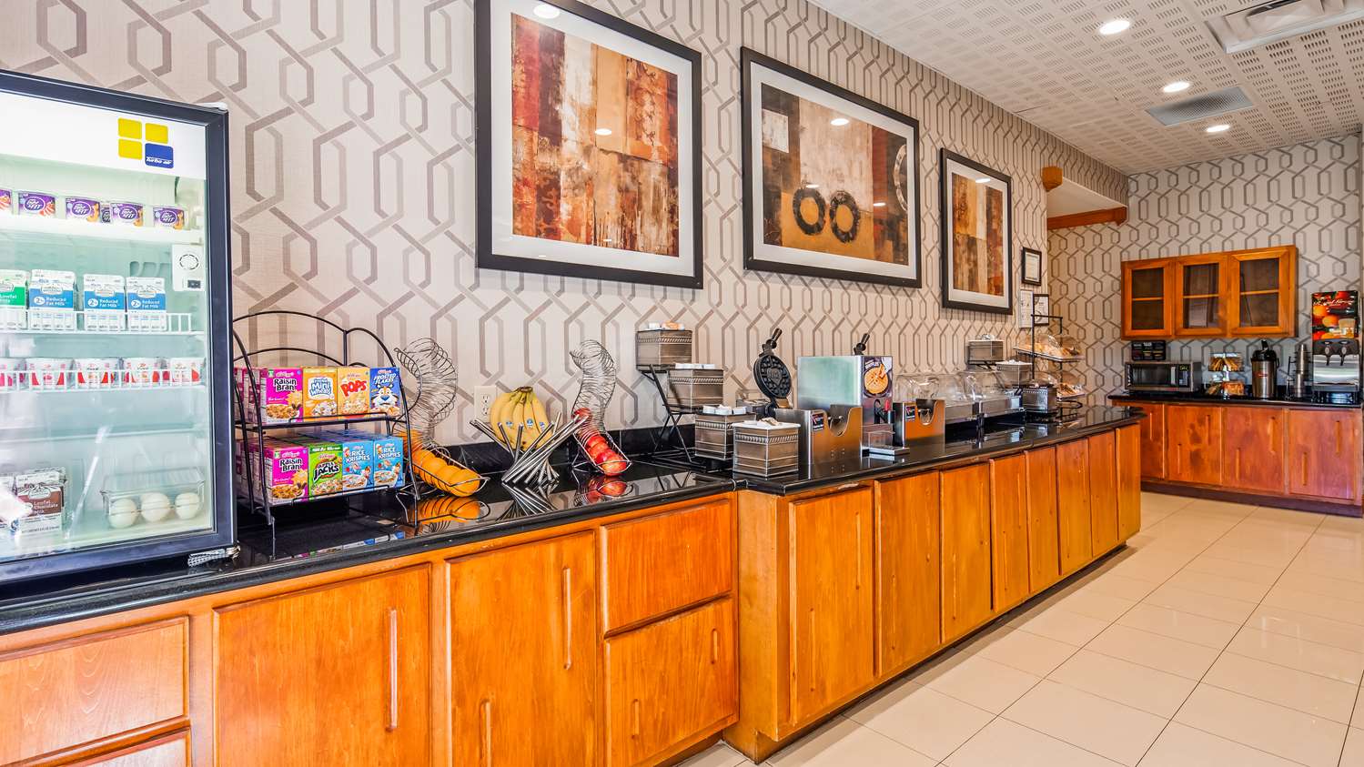 Best Western Plus Rose City Conference Center Inn 4/22