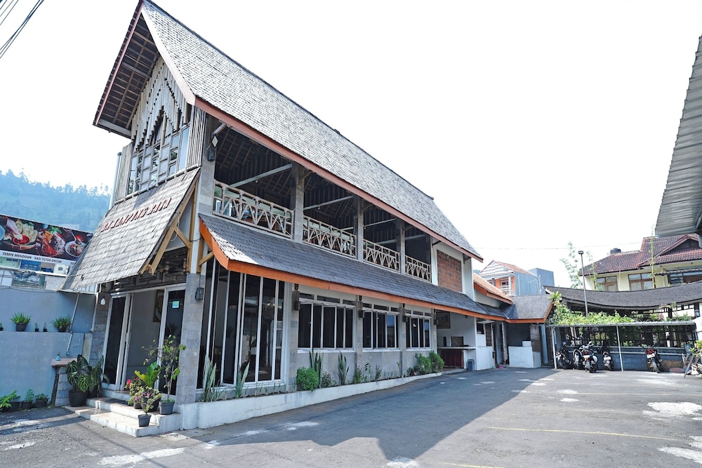 Saung Balibu Hotel 5/68