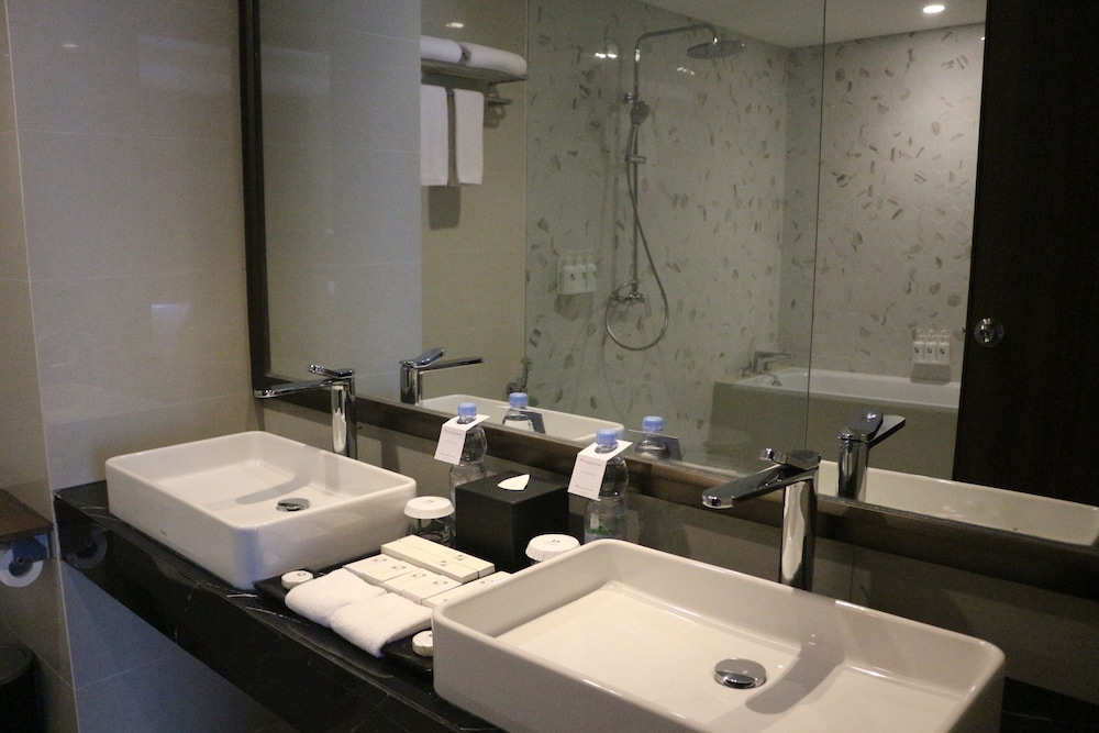 Swiss-Belhotel Cendrawasih Biak 59/60