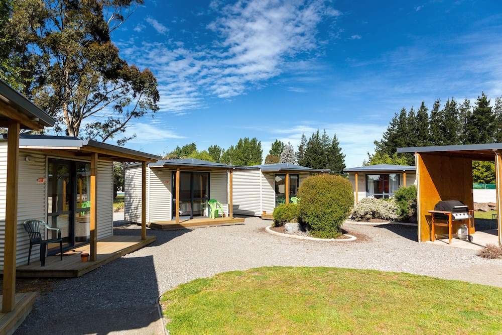 North South Holiday Park 67/72