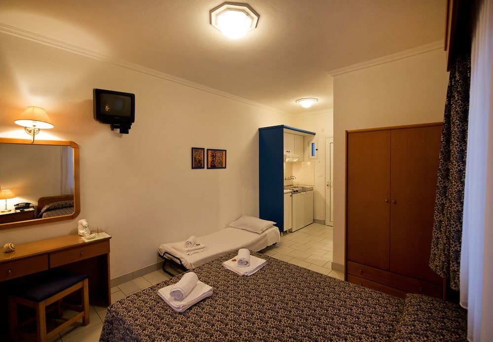 Lazaridis Luxury Apartments 28/29