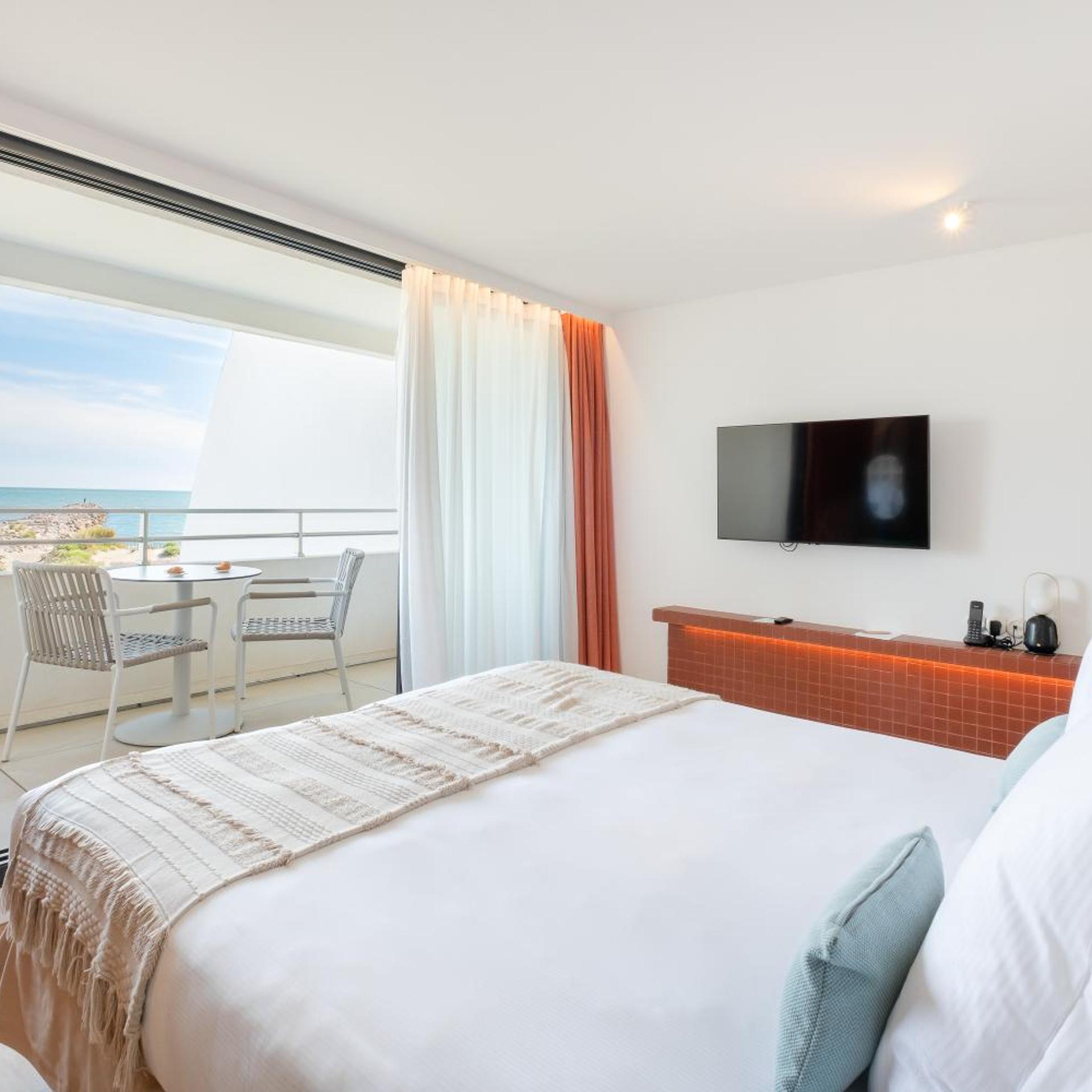 Room, Double Bed, Sea View