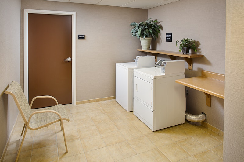 Hampton Inn Suites Lancaster 4/14