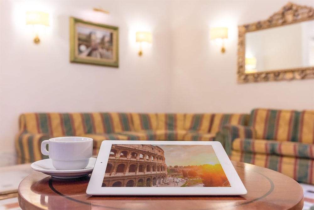 Raeli Hotel Lux 26/30