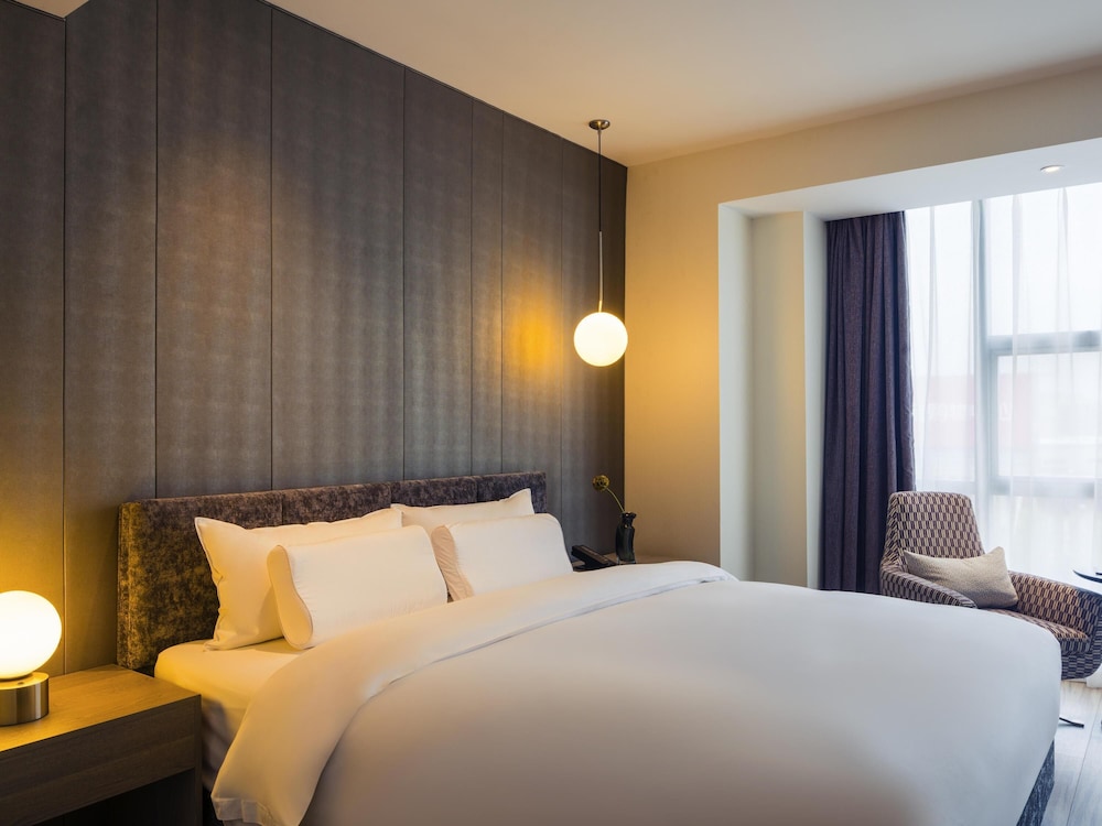 Mercure Shanghai Hongqiao South 22/96